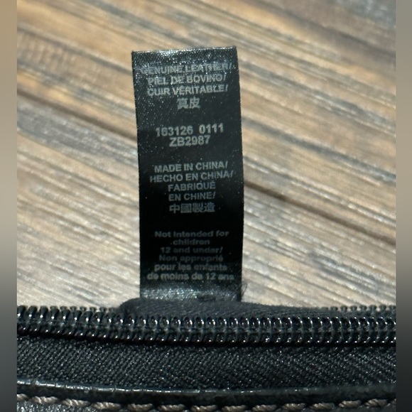 Fossil Women's Black Purse - Picture 9 of 16